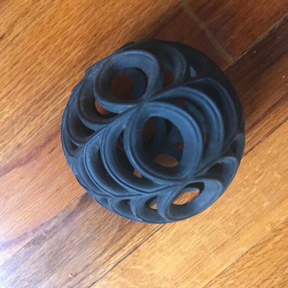 Dog ball toy - Picture 2 of 2